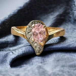 Pink gemstone rhinestone ring
